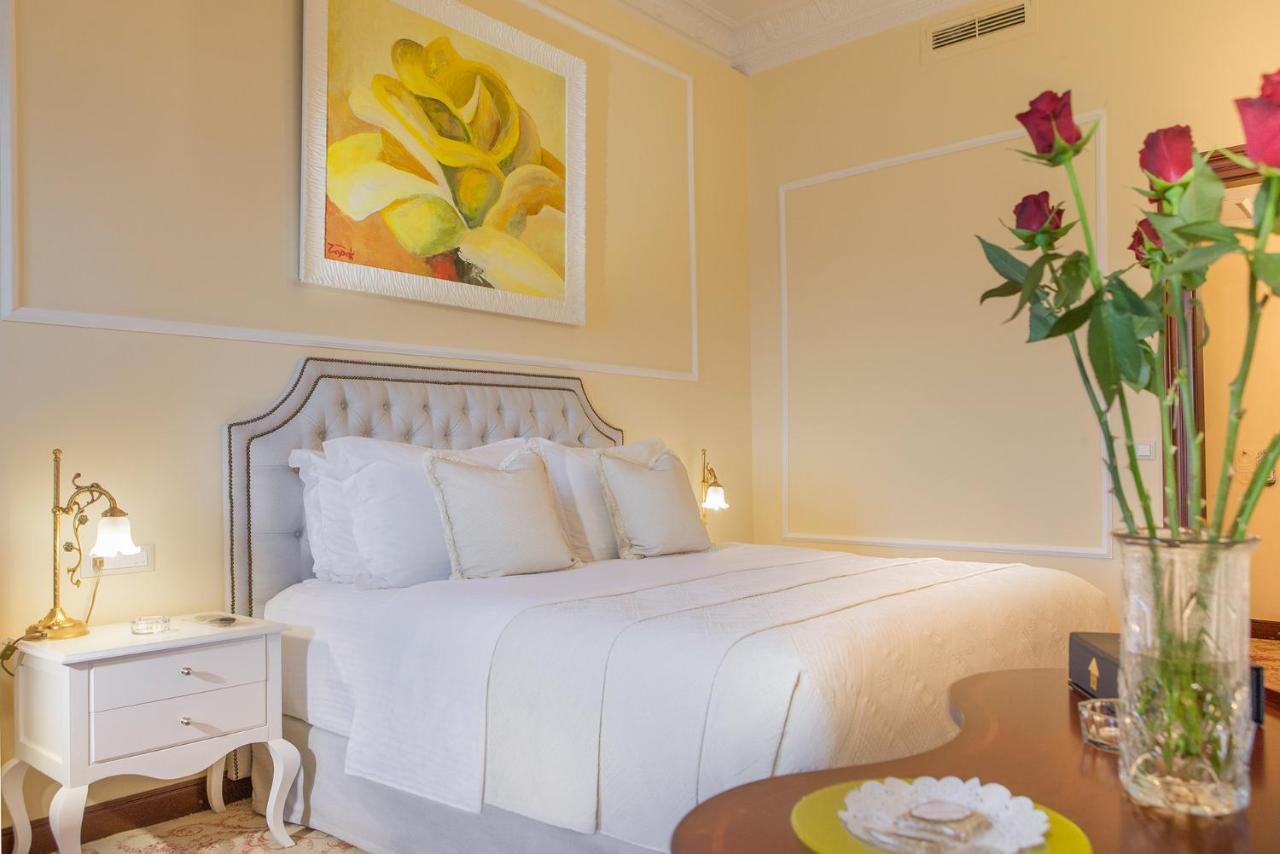 Grande Albergo Delle Rose (Adults Only) Rhodes City Екстериор снимка