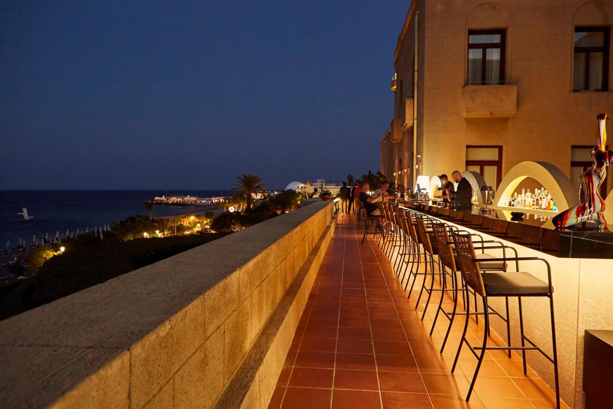 Grande Albergo Delle Rose (Adults Only) Rhodes City Екстериор снимка